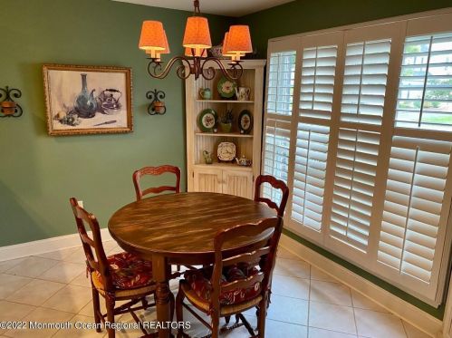 164 Manor Ct, Belmar, NJ 07719-3658