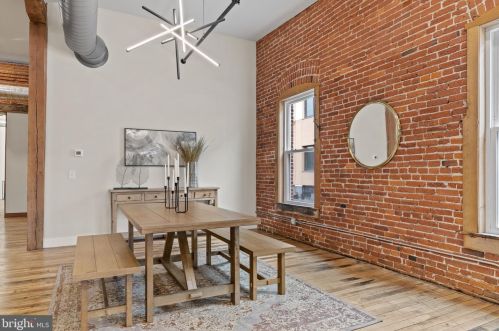 220 Prince St, Lancaster PA 17603-5878 exterior