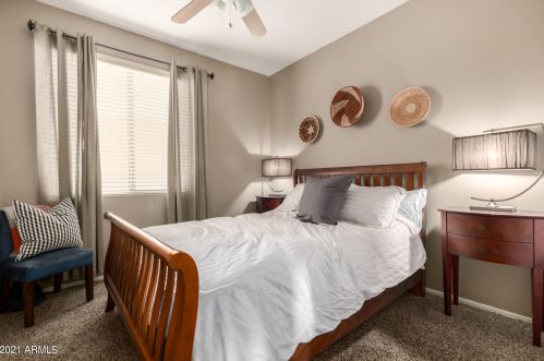 16420 16 Ln, Phoenix AZ 85045-0815 exterior