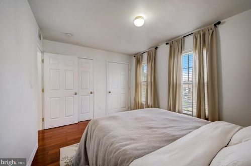 1930 Franklin St, Philadelphia PA 19122-1308 exterior