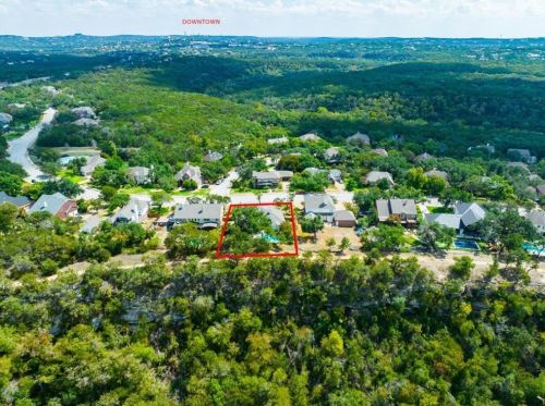 3006 Barton Pt Dr, Austin TX 78733-6322 exterior