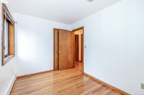 2655 Netherland Ave, Bronx NY 10463-4808 exterior