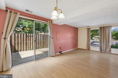 528 Gln Ct, Glen Burnie MD 21061-5013 exterior