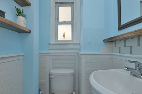 91 Amherst Rd, Valley Stream NY 11581-3314 exterior