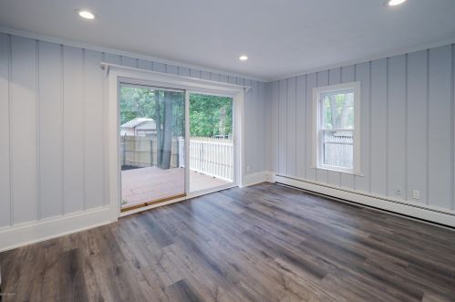 1820 Oakland Dr, Kalamazoo MI 49008-1805 exterior