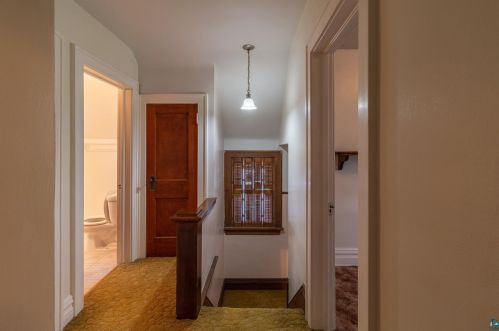 331 61 Ave, Duluth MN 55807-2338 exterior