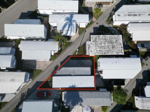 209 Eagle Dr, Boynton Beach FL 33435-7407 exterior