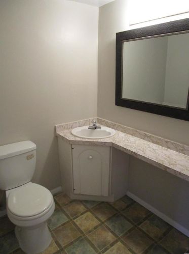 8768 Santa Bella Dr D, Hazelwood MO 63042-2918 exterior