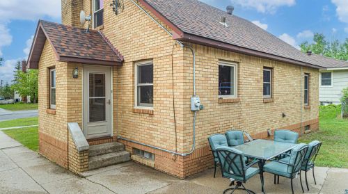 232 Boundary St, Ely, MN 55731-1333