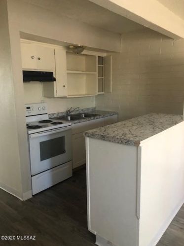 1841 Irving Ave, Tucson AZ  85711-5635 exterior