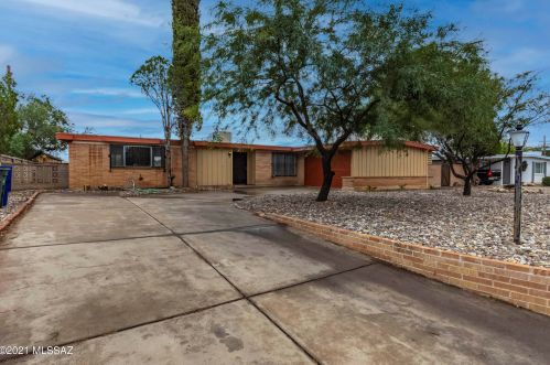 8548 Beverly St, Tucson, AZ 85710-5938