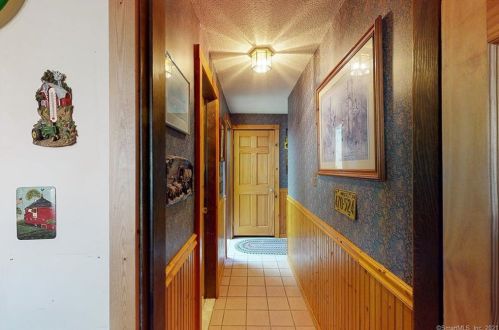 20 Woodward St, Killingly CT 06239-1642 exterior