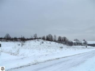 9182 Kingsfield Dr, Kingsley MI  49649-9417 exterior