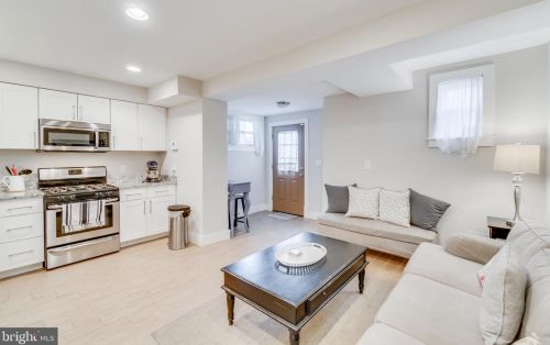 5227 New Hampshire Ave, Washington DC 20011-6631 exterior