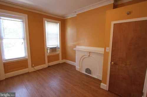 2228 Christian St, Philadelphia, PA 19146-2520