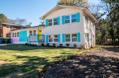 4000 Adamsville Dr, Atlanta GA  30331-3826 exterior