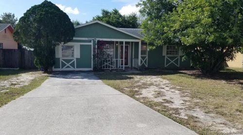 10008 Hartts Dr, Tampa, FL 33617-3916