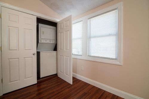 1883 Smith St, Providence RI 02908-1822 exterior