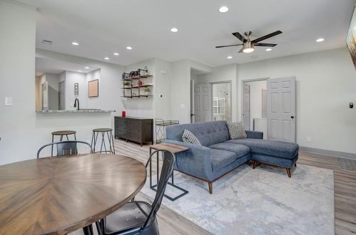 99 Holly Rd, Atlanta GA 30314-2002 exterior