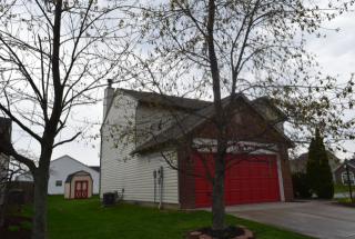 2210 Autumn Creek Dr, Indianapolis IN  46229-1982 exterior