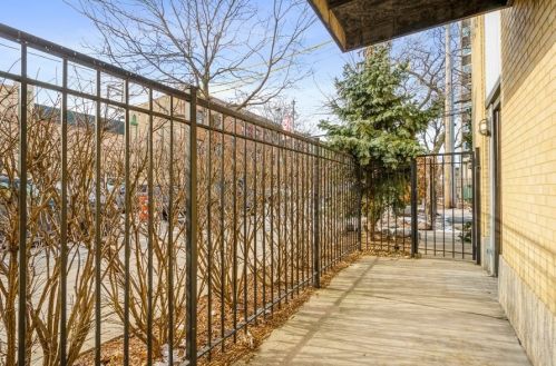 1128 Ardmore Ave, Chicago IL  60660-3522 exterior