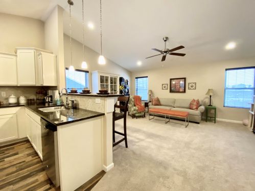 554 Oak Mdw Dr, Middlevle MI 49333-8478 exterior