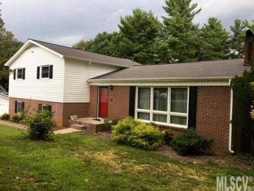 543 Circle Dr, Hudson, NC 28638-2520