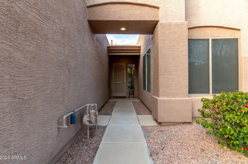 1412 Marlin Dr, Chandler AZ 85286-7060 exterior