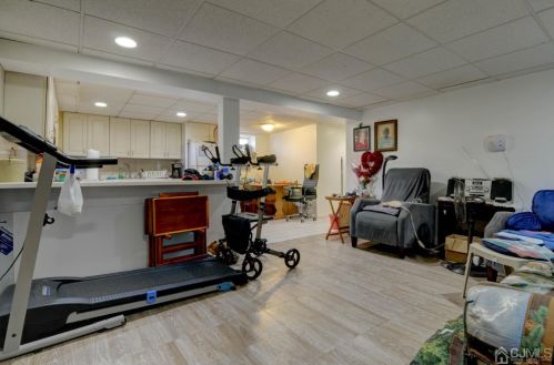 511 Jackson Ave, Rahway NJ 07065-3513 exterior