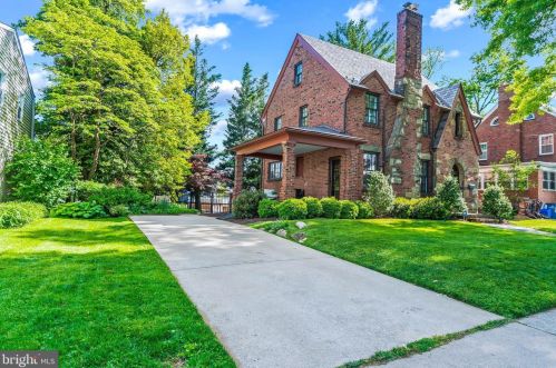 1908 Rookwood Rd, Silver Spring, MD 20910-1730