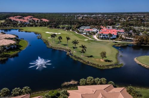 4760 Shinnecock Hills Ct, Naples FL 34112-7979 exterior