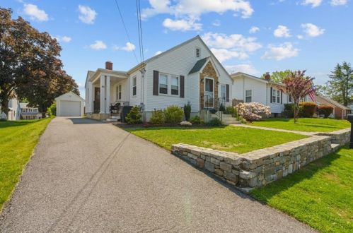 51 Burnett St, Providence, RI 02919-5126