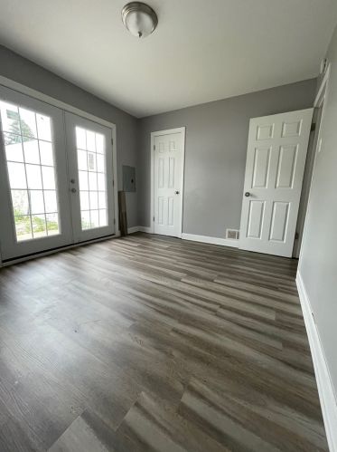 3140 Whipple Dr, Chicago IL  60803-5880 exterior