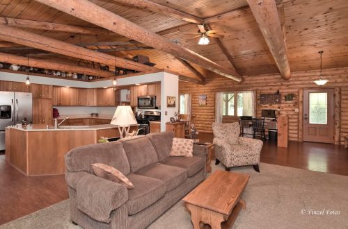 14815 Lilac Ln, Bull Valley IL exterior