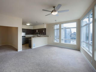 100 Taylor Ave, Seattle WA  98109-5028 exterior