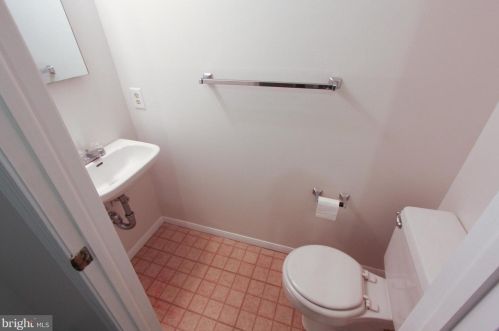 7800 Havenside Ter, Rockville MD 20855-2261 exterior