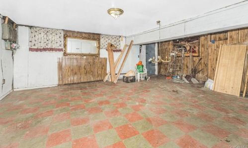 2224 Valentine Ave, Bronx NY 10458-7139 exterior