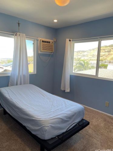 1575 Kilohana St, Honolulu HI 96819-3713 exterior