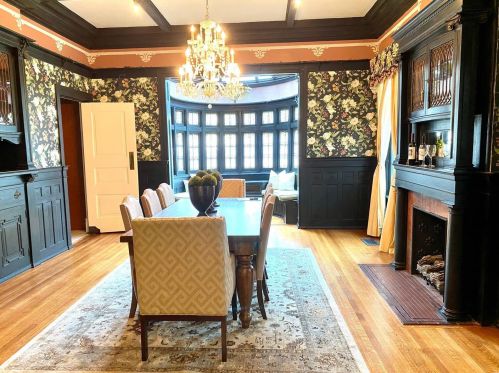 5211 Washington Pl, Saint Louis MO 63108-1117 exterior