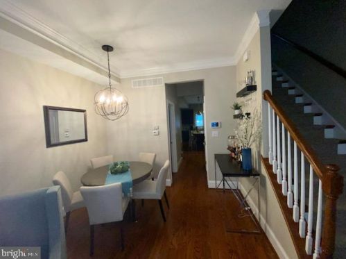 2008 Carpenter St, Philadelphia PA  19146-2617 exterior