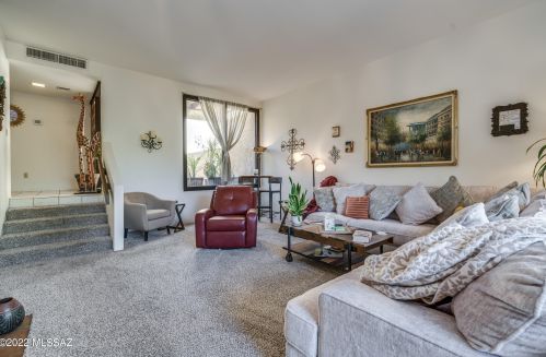 840 Placita Del Mirador, Tucson AZ  85718-1957 exterior