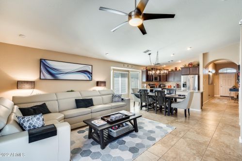 5623 27 Dr, Phoenix AZ 85053-1725 exterior