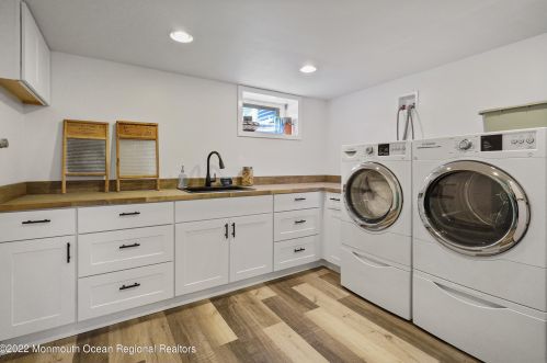 1231 Fleming Ave, Point Pleasant Beach NJ 08742-4040 exterior