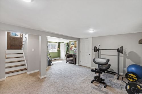 39 Eckert St, Huntington Station NY 11746-3816 exterior