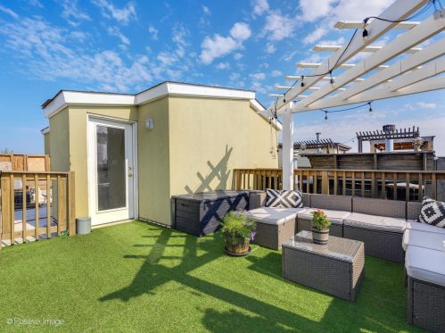 1532 Paulina St, Chicago IL  60622-2143 exterior