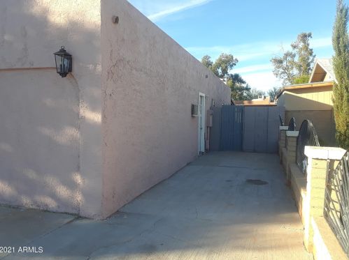 4516 Edgemont Ave, Phoenix AZ 85035-1808 exterior