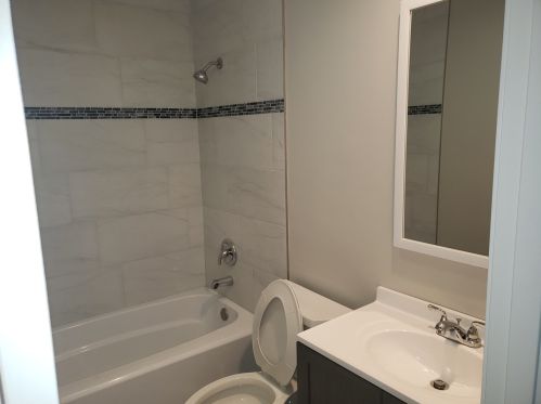 2005 Dartmoor Dr, Joliet IL 60435-3310 exterior