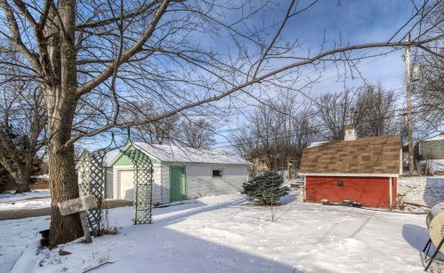 10900 Hampton Ave, Milwaukee WI 53225-3839 exterior