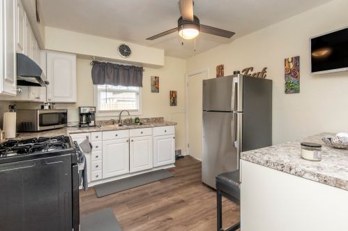 4625 74, Milwaukee WI 53218-4750 exterior