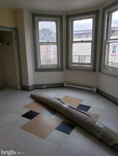 1224 28 St, Philadelphia PA 19146-3727 exterior